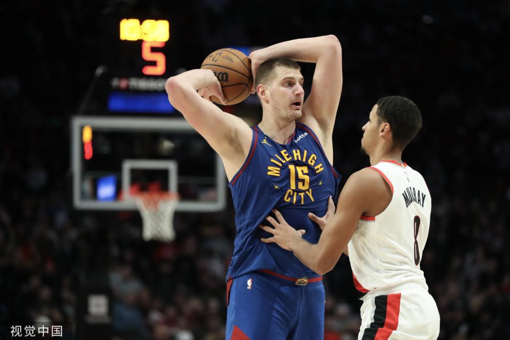 姆伯莫凭借 姆伯莫凭借