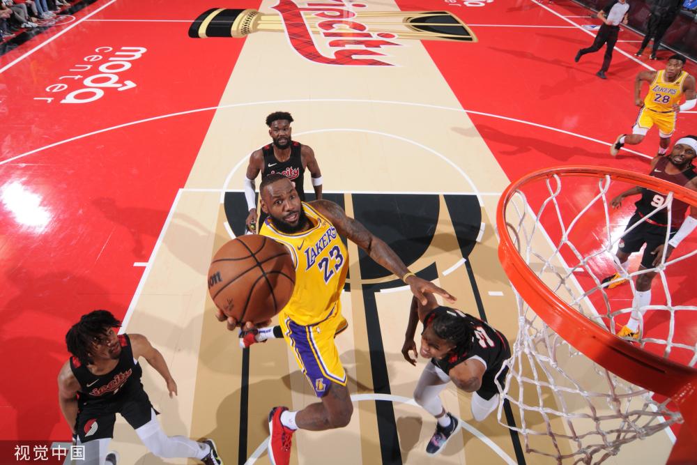 临近的大背 临近的大背